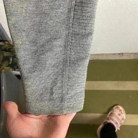 Athleta Size 4 Ponte Twill Moto Pants Grey Skinny Pockets Work Career Zippers - Picture 7 of 9